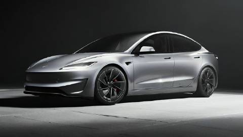 2026 款 Model3 迎来配置更新<br />16 英寸屏幕成亮...
