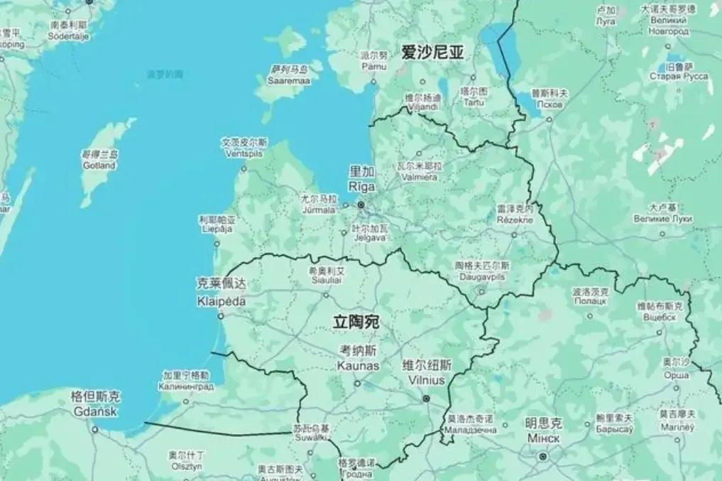 上个世纪50年代，赫鲁晓夫想把加里宁格勒州划给立陶宛，结果被立陶宛第一书记斯涅奇库斯断然拒绝，白送的领土他为什么不要呢？而差不多也是这个时候，乌克兰就愉快地接受了赫鲁晓夫赠送的克里米亚半岛。
 
办公室里烟雾缭绕。赫鲁晓夫把文件往前推了推，看着斯涅奇库斯。“安东纳斯·尤奥诺维奇，你再考虑考虑。”
