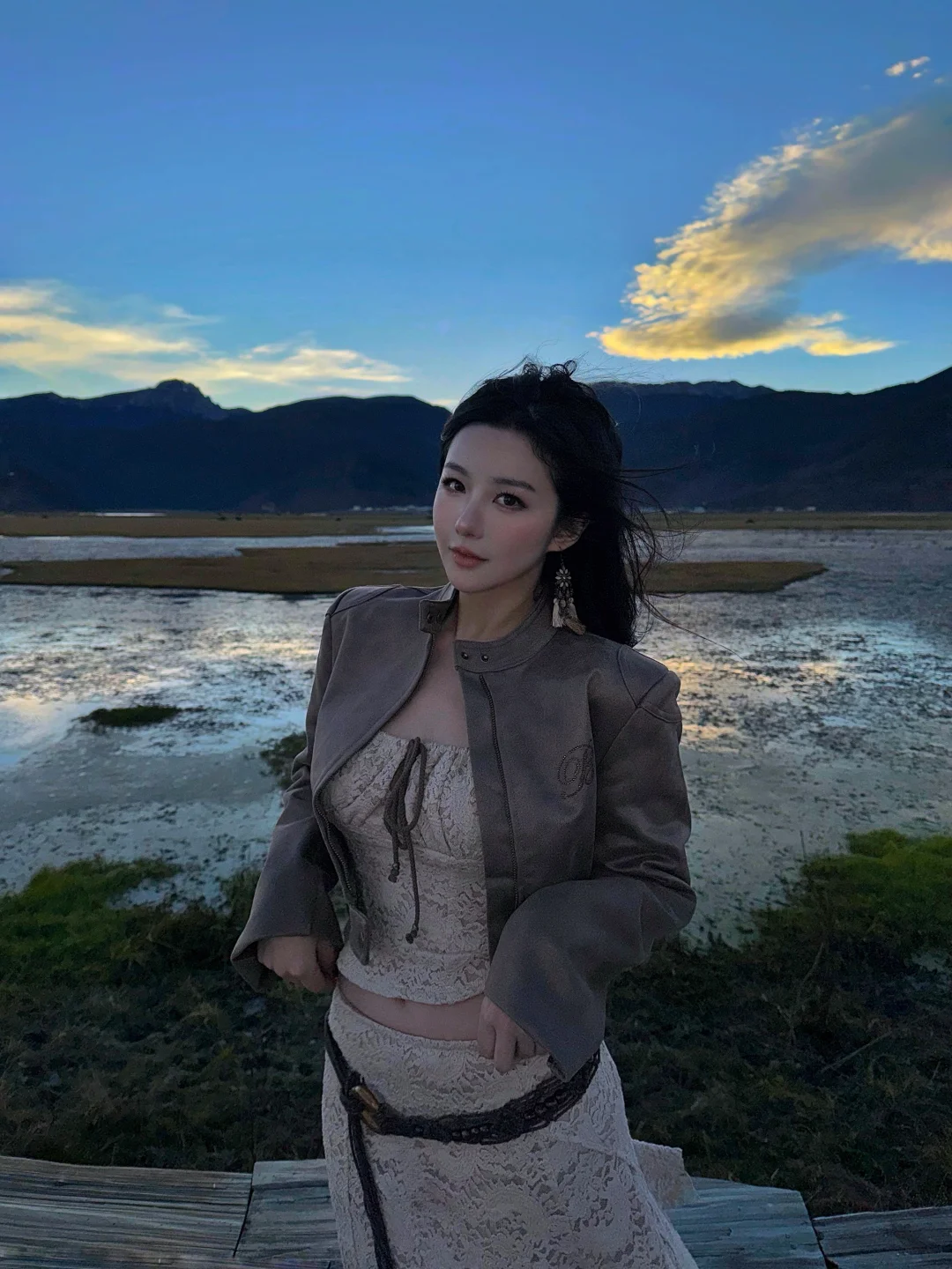 香格里拉｜十里雪山草原木屋☕️黑豆咖啡屋