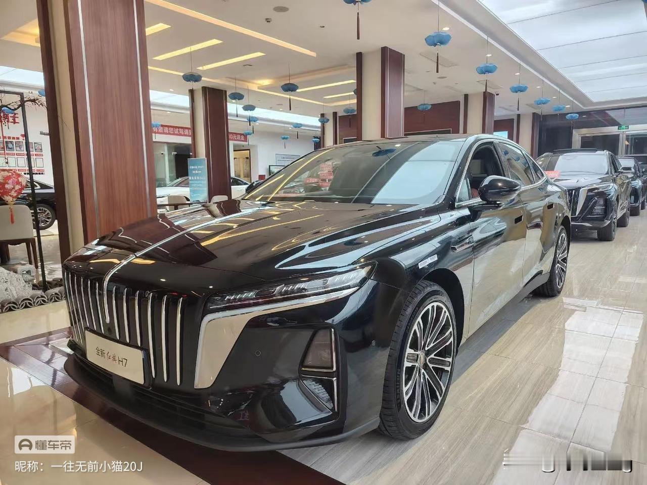 2026成都车展必看的几款车:
1、比亚迪大汉
2，方程豹钛9
3、享界G9
4、红旗H7
5、奕境X9
6 、仰望U9。

2026成都车展，我最关注全新红旗H7。作为国民轿车，红旗H7一直自带关注度，这次换代升级，整体变化不小。
 
整车外观气场更加沉稳大气，车头直瀑式格栅辨识度很高，线条收敛利