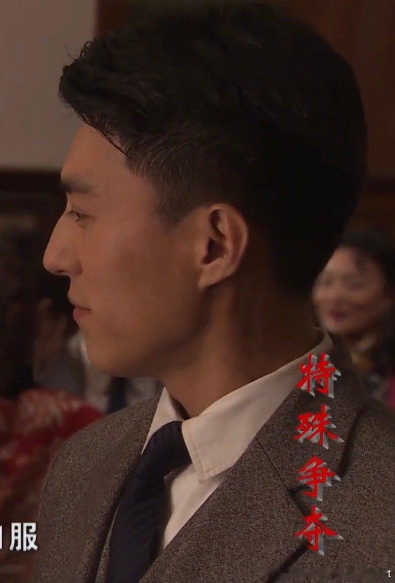 #靳东[超话]# 時空交錯裡，光陰定個間。👈​