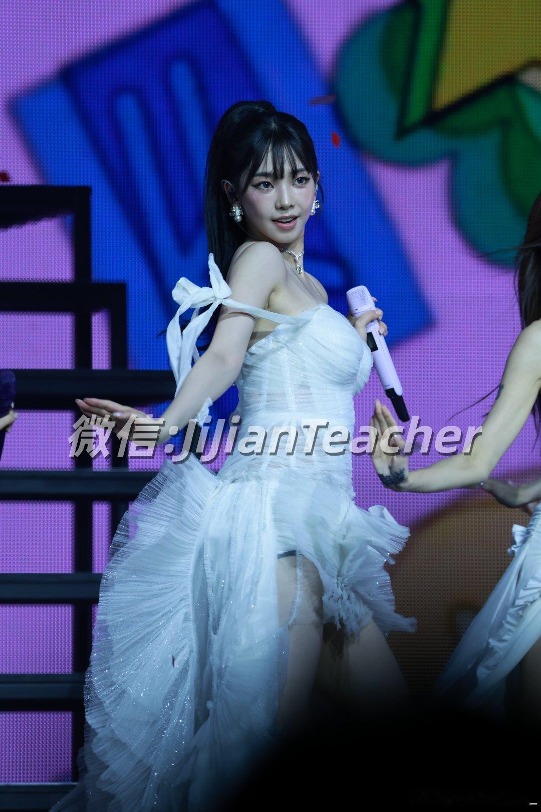 569P 柳智敏(限量图)⭐
569P 6.91G【柳智敏|Karina|AESPA】
26年09月15号未修生图原图
⭐限量五人！
#柳智敏##karina##aespa##kpop##生图# ​