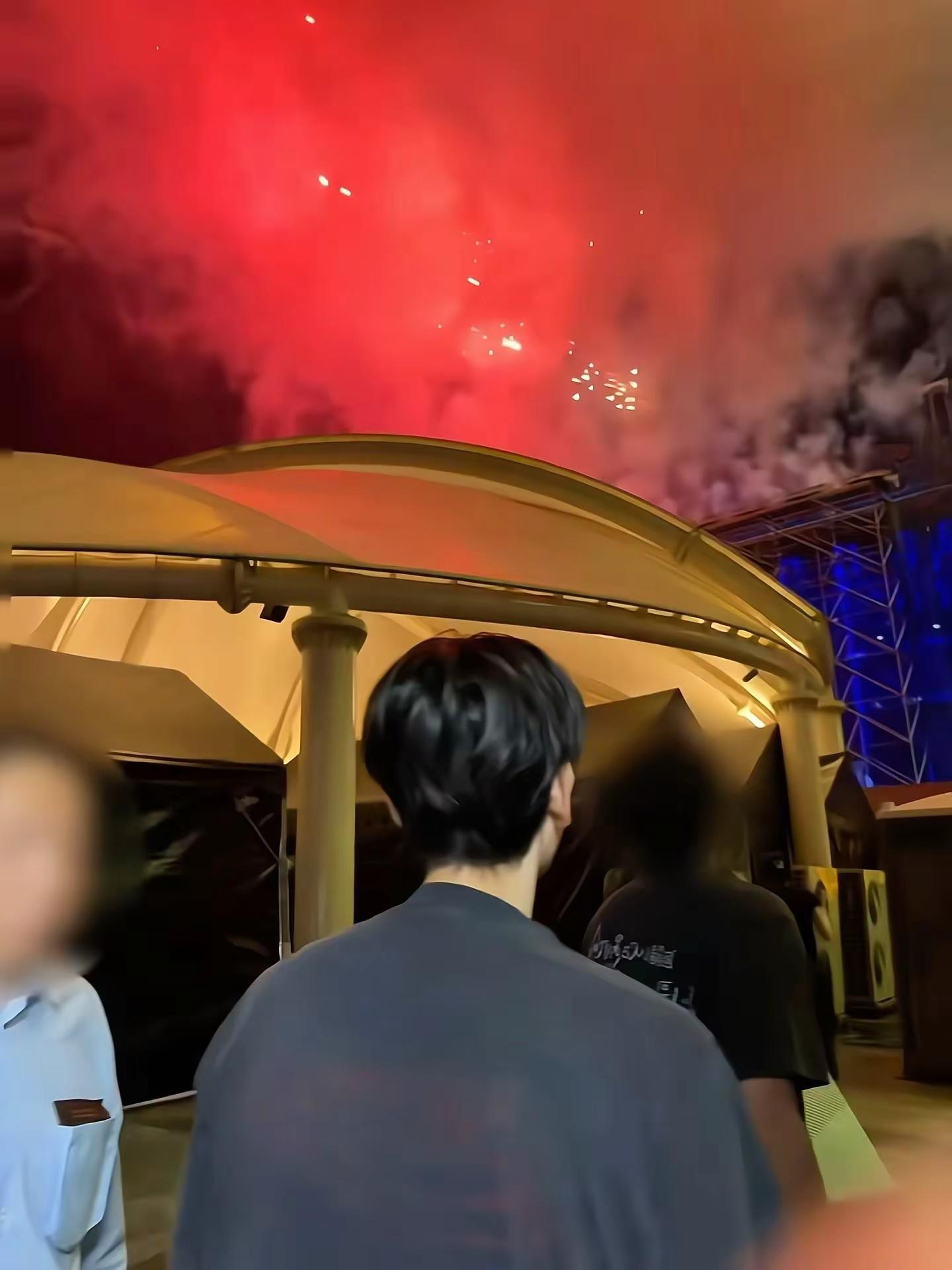 世界上最有安全感之人 没了泡泡的几天我真的特别想你以前哪怕不发消息 也知道你一直在 但是目前不用泡泡了不知道你在做什么想些什么 感觉心里空空的 我会一直等你的 等你把我们带到新房子里 我爱你
