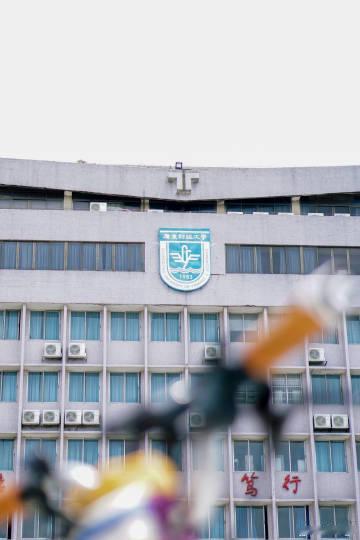 故地重游，如今娃已三岁<br />原来广商一直都在城市的中心，以前在校...