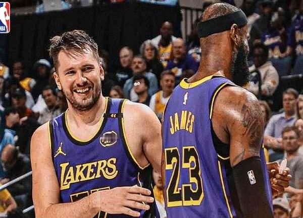 看24年独行侠4:2拿下雷霆时，答案写在篮板和对抗里。 东契奇控住节奏...