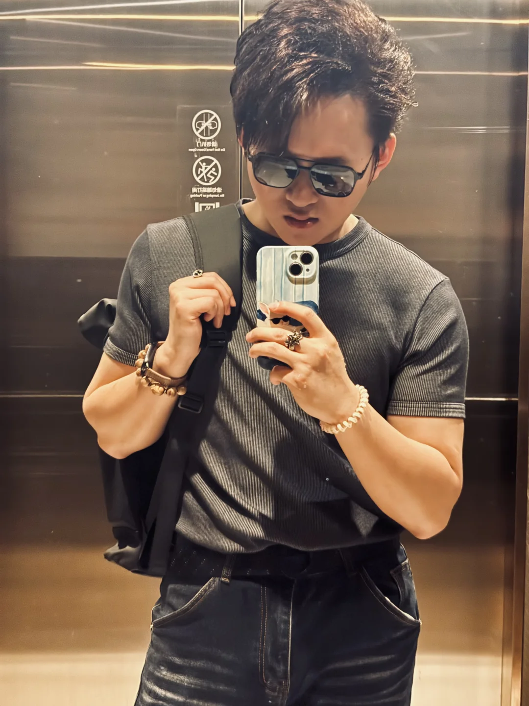 又是这个电梯，有感情了