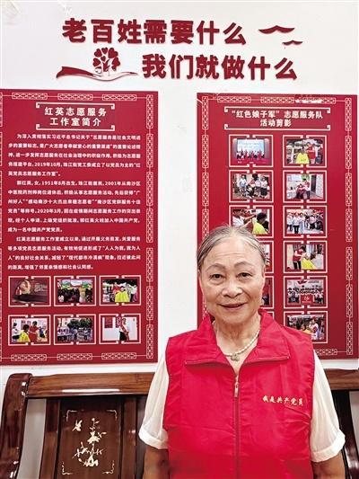 退休后，郭红英把大部分时间都奉献给志愿服务，加入泰安社区健乐志愿者协会...