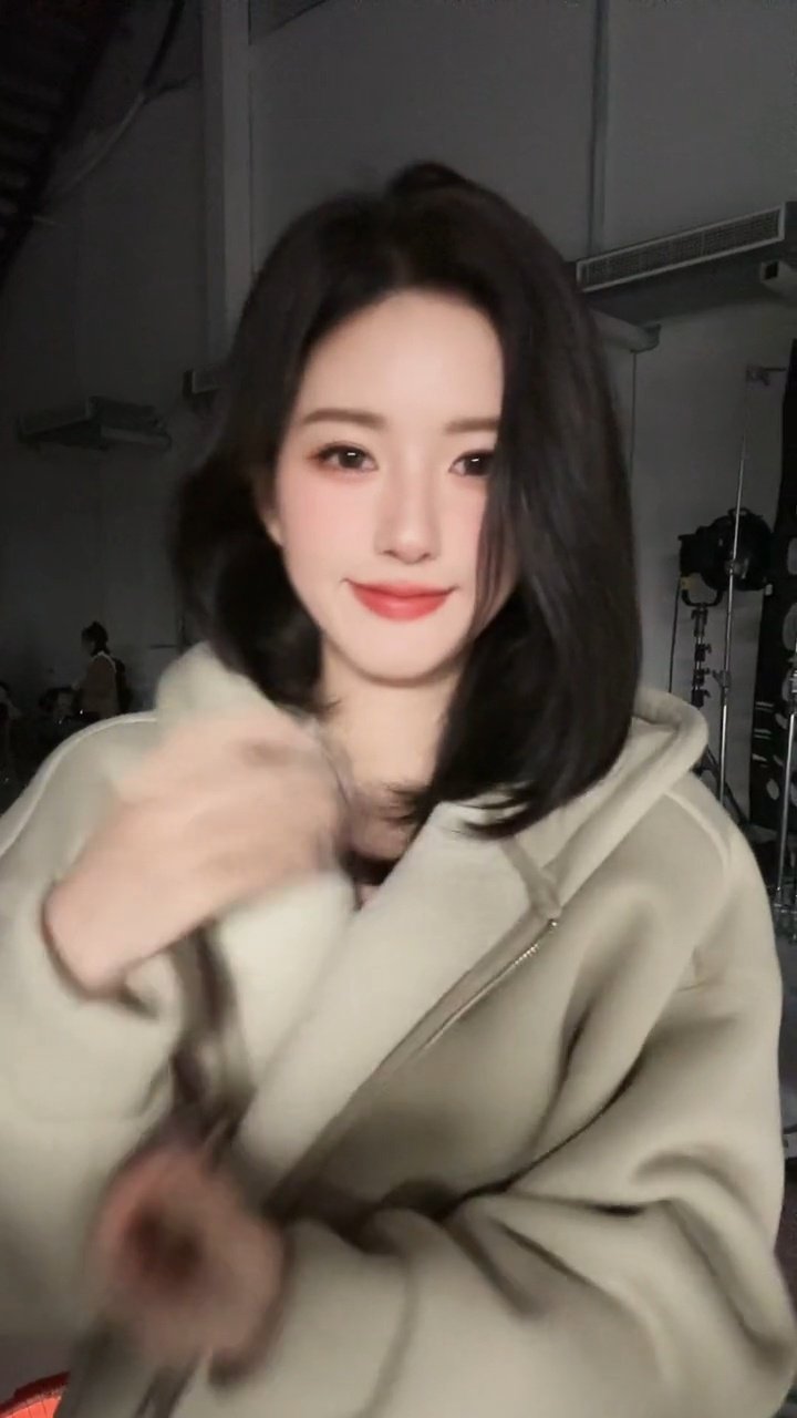 #偷偷藏不住制片人十月启动新项目#露儿拍什么我就期待什么 ​