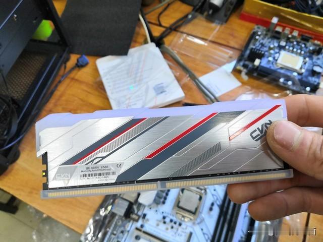 DDR4和DDR5到底差多少？老电脑要不要换，一次说清
