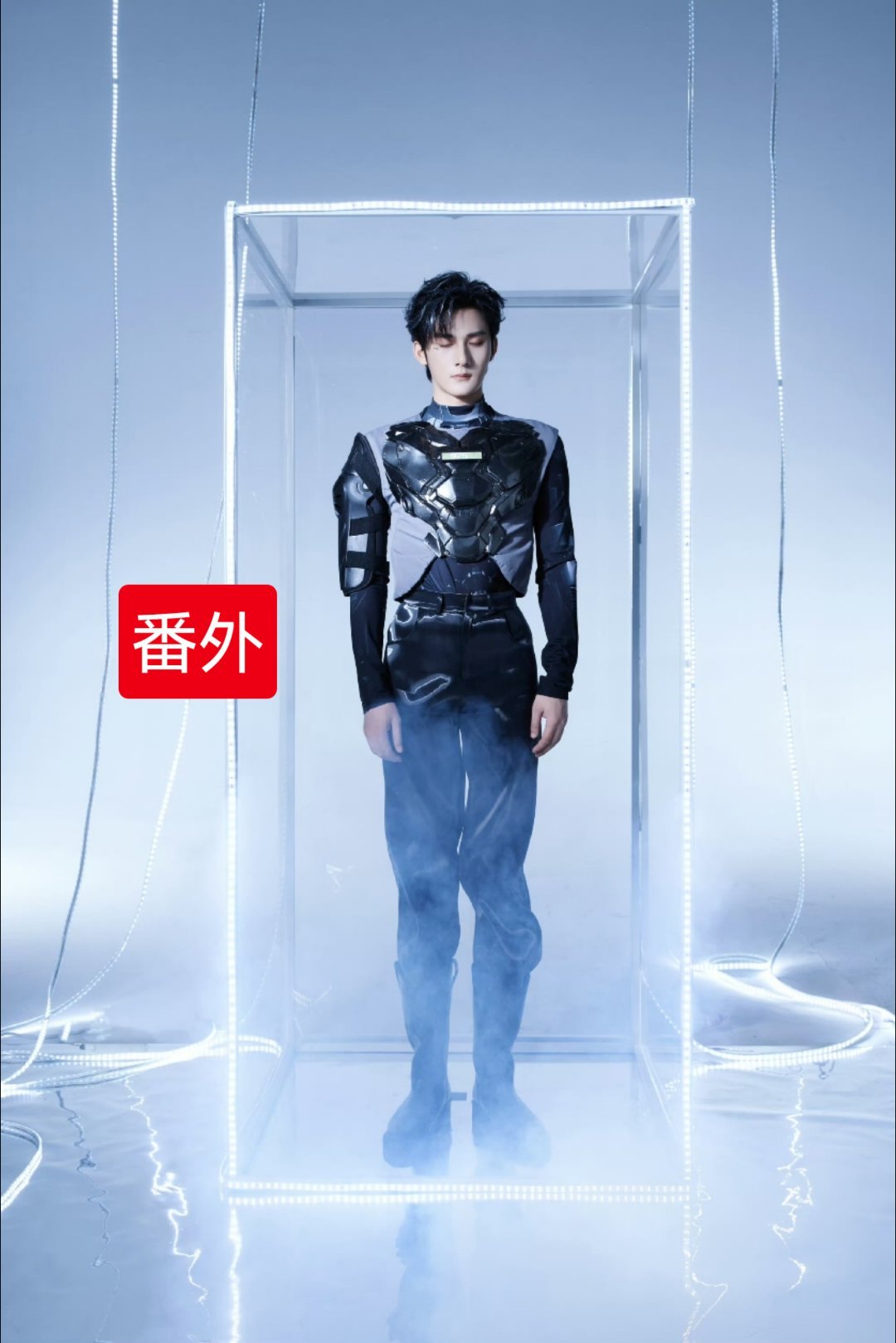 #奖励cp[超话]# 《李沛恩按照暗恋对象江衡的模样，定制了一个仿生机器人》番外，论坛体，江衡视角。

#精品#同事上班总偷看我怎么办？

如题，同事上班动不动偷看我，有时候也偷拍，我的社交账号，访客里面，每天都有他。我该怎么办？

——回帖区——

1楼
好可怕，楼主遇到变态了？建议报警！

2楼
 ​