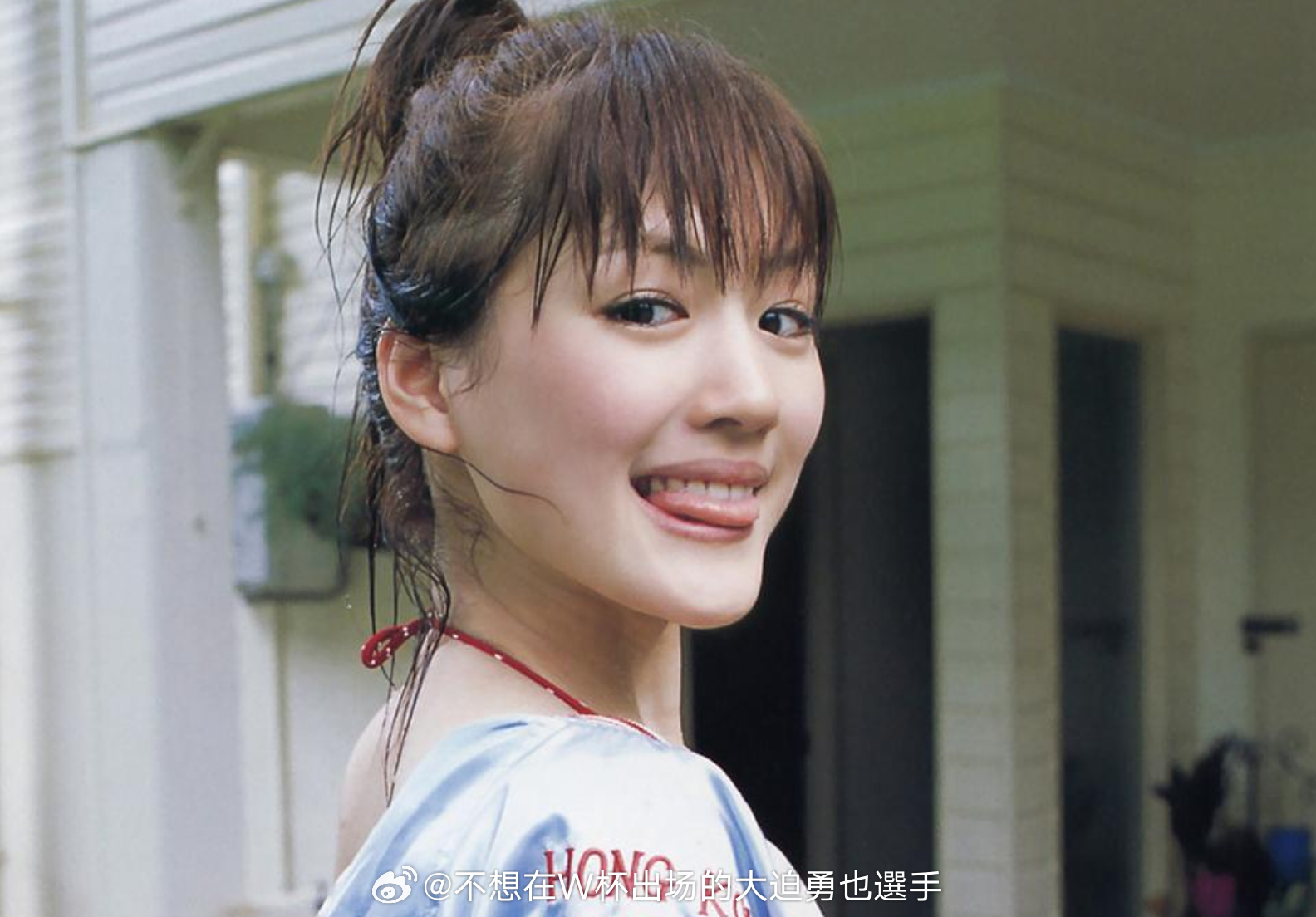 #葡足协主席和热苏斯追到机场挽留C罗# 不是啊，你状态下滑、打乱本队节奏难道不该做替补席吗？你对排兵布阵不满擅自罢训离开你还要求主帅道歉？真相除了你年龄大了变慢了主帅不想用你还有什么好聊的？这场风波迟早要来，只是时间早和晚的问题。这倒是一个契机，就让他慢慢淡出吧，这一闹把积累的声望差 ​