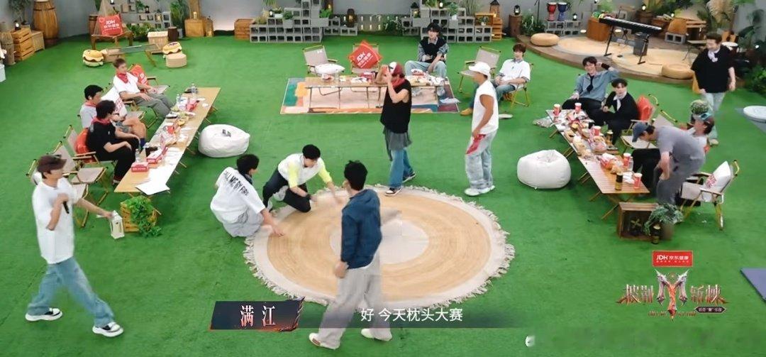 #披荆斩棘##娱乐# 《披荆斩棘2026》第四场公演小考结果已公布，孙楠部落以91分拿下全场最高分，但背后多人带伤上阵、队长缺席扣分等状况频发。 ​