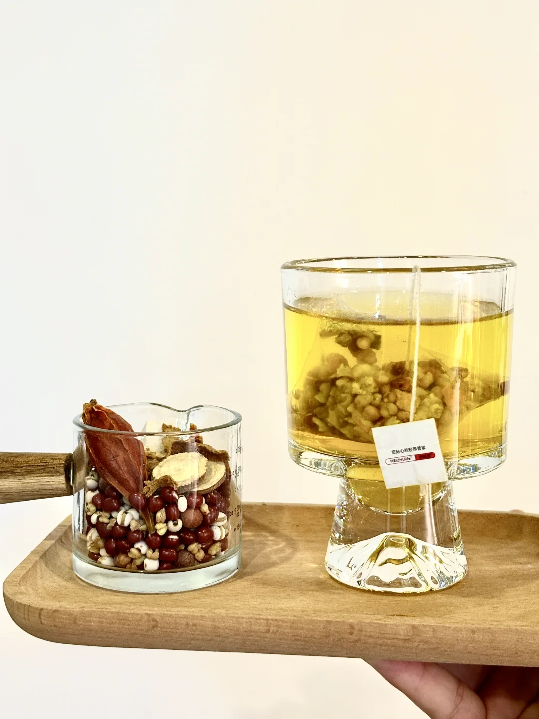 不撸铁不挨饿！这杯“薏米水”承包了我的夏天