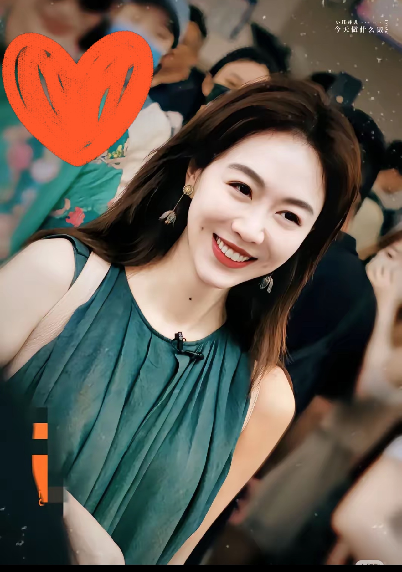 姜妍能走进京圈行长的生活，藏着比颜值更深的答案。  没人会否认她的明艳...