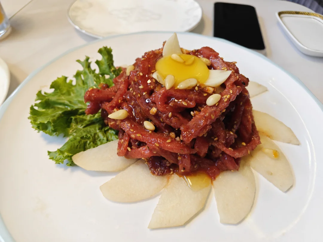 在朝鲜吃了人生第一份生牛肉