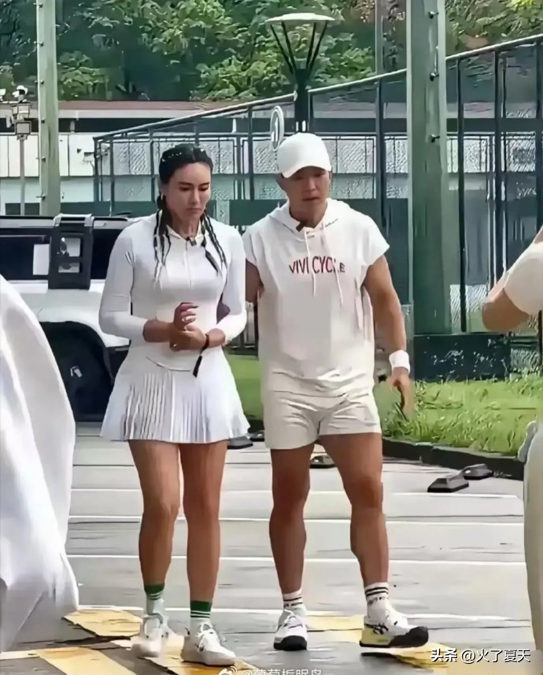 刘畊宏老婆一直跟着跳操，为什么还没瘦，“老板娘”的身材戳破了多少人的减肥梦？ ​​​