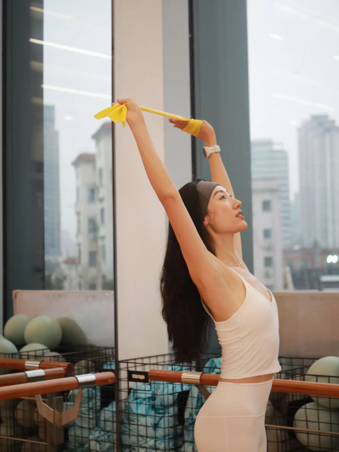 在春日里找回向上轻扬的力量