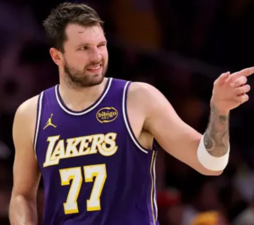美记：东契奇正式参与一支意大利的NBA球队所有权竞标  根据美记Eva...