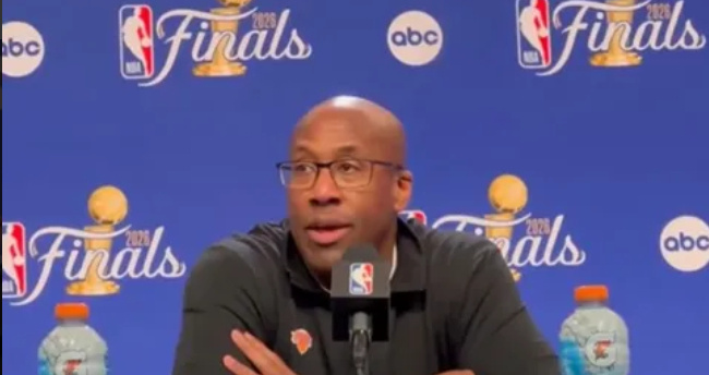 布朗：我他X的要为阿尔瓦拉多鼓掌，他今晚太不可思议了  NBA总决赛第...