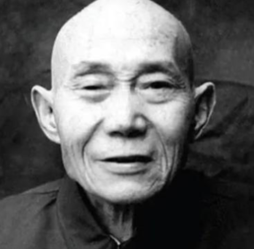1940年，吴凤翔奉命刺杀一名日本少将，可当他到门口才发现，办公室里竟然不止一个