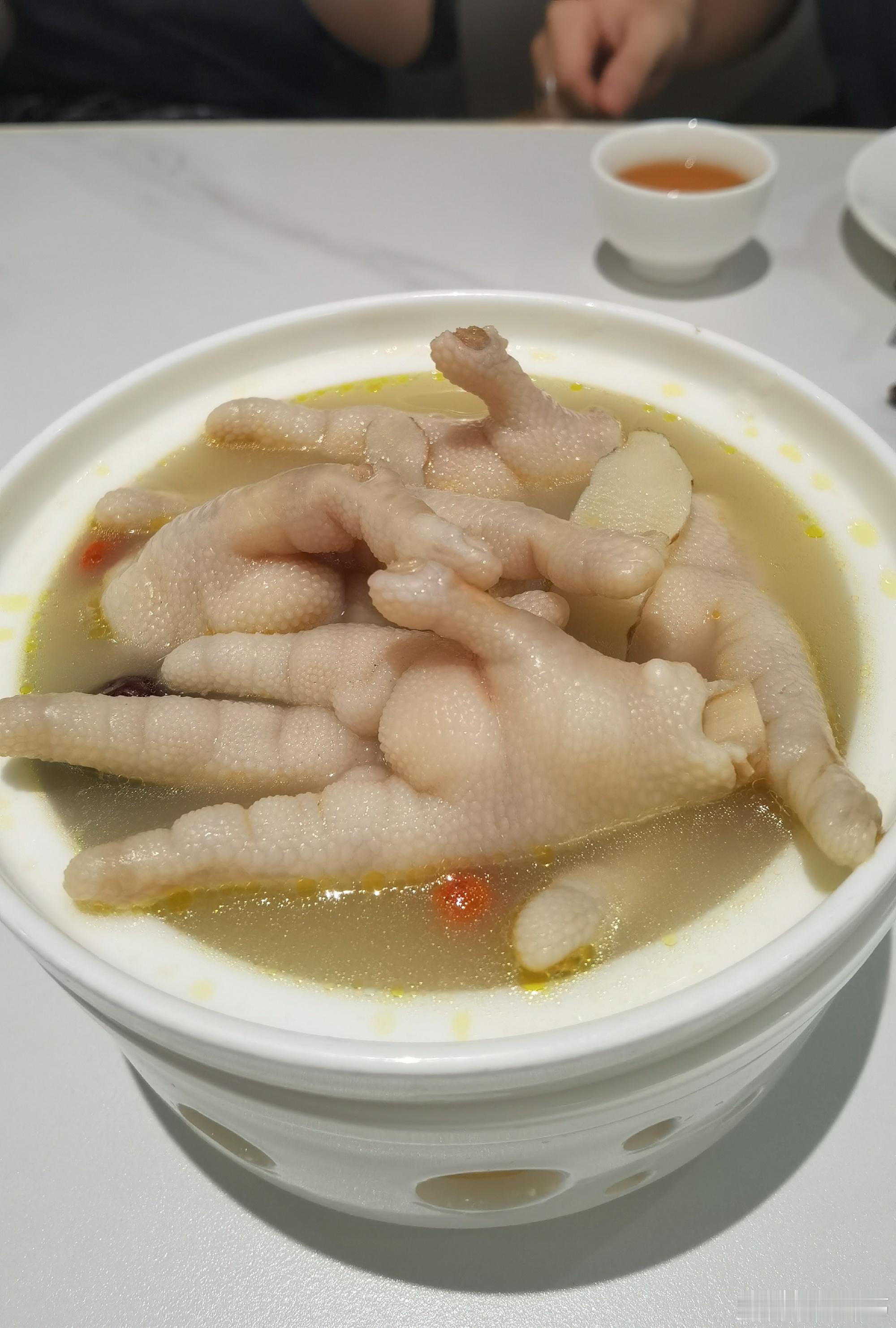 2026-06-19今年的端午节我和C君去广州逛了一圈，想着去叠滘看扒...