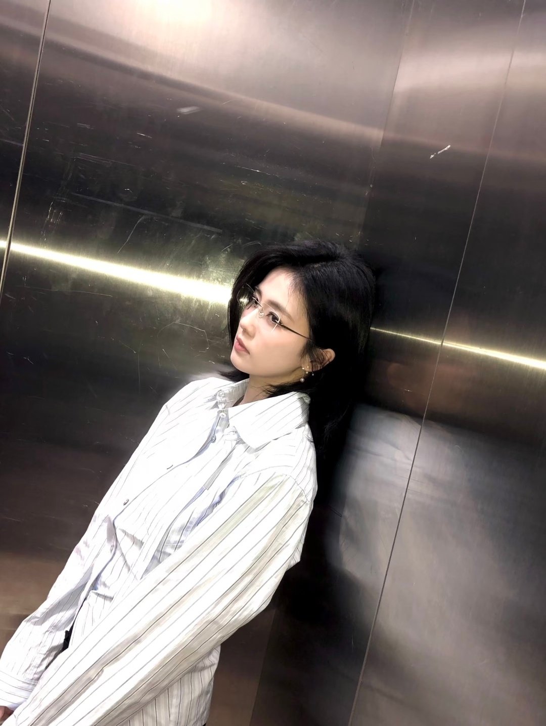 白鹿人美心善，待人真诚！期待开到荼蘼#白鹿提蛋糕给常华森庆生# ​