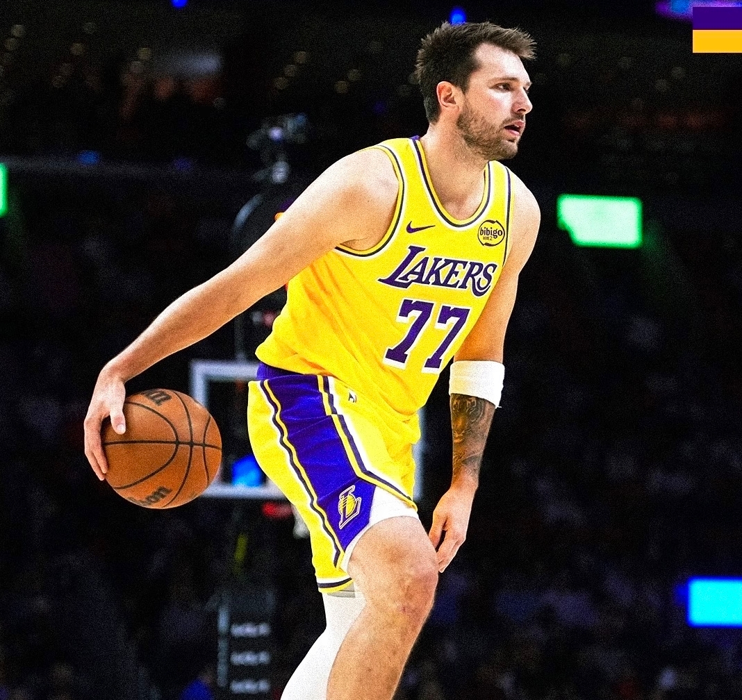 NBA近30个赛季得分王
（按从新到旧排序，场均得分）
 
1. 2025-26 卢卡·东契奇 33.5分
2. 2024-25 谢伊·吉尔杰斯-亚历山大 32.7分
3. 2023-24 卢卡·东契奇 33.9分
4. 2022-23 乔尔·恩比德 33.1分
5. 2021-22 乔尔·恩比德