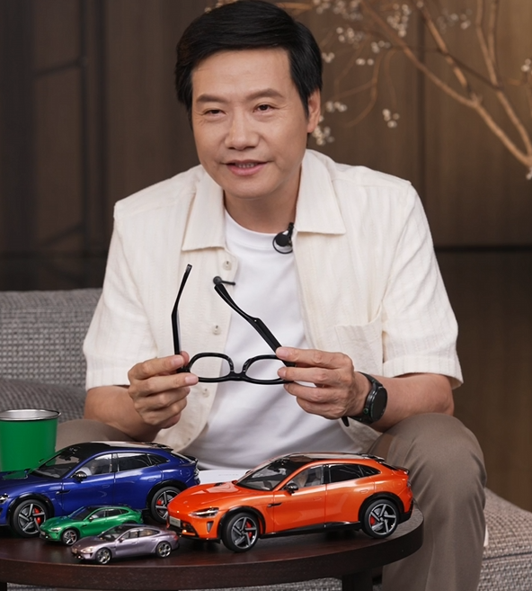 雷军跨年直播推迟，感冒严重   雷军跨年夜直播竟因感冒推迟了？这究竟是...