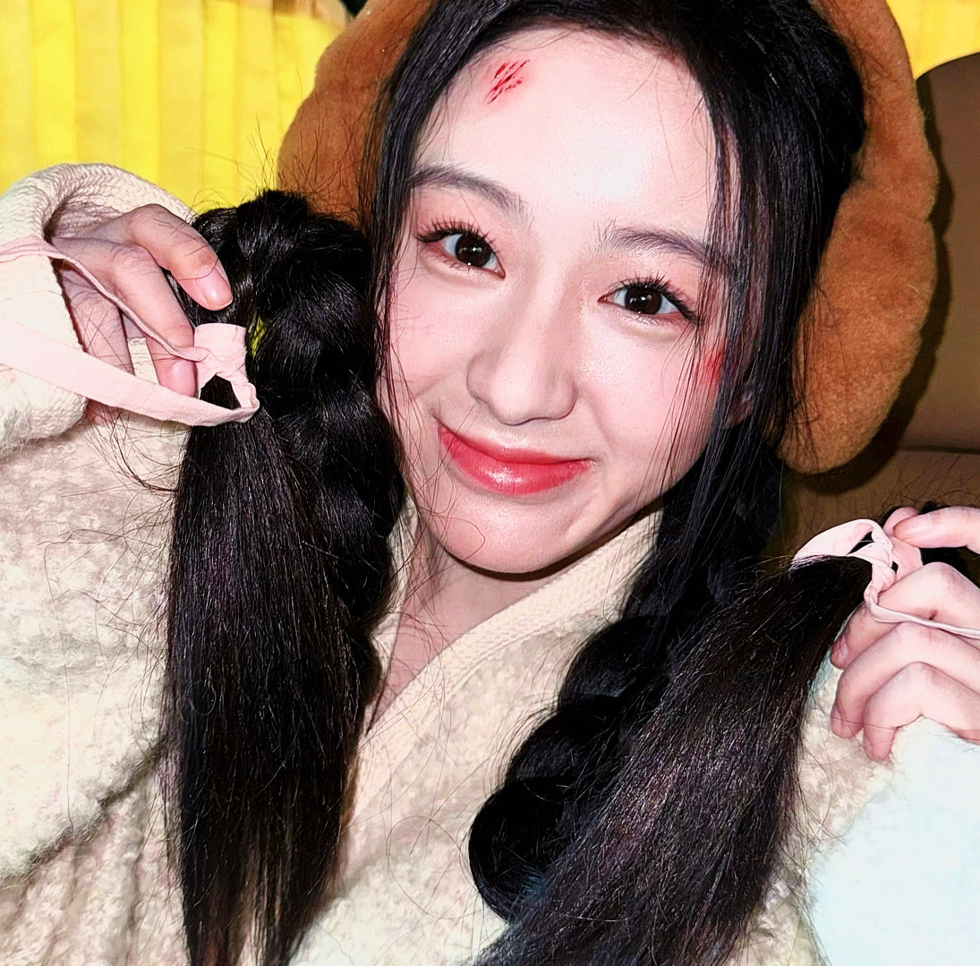 i miss u (T ω T)o‧‧‧‧
#包上恩##包上恩周芳华# ​ ​