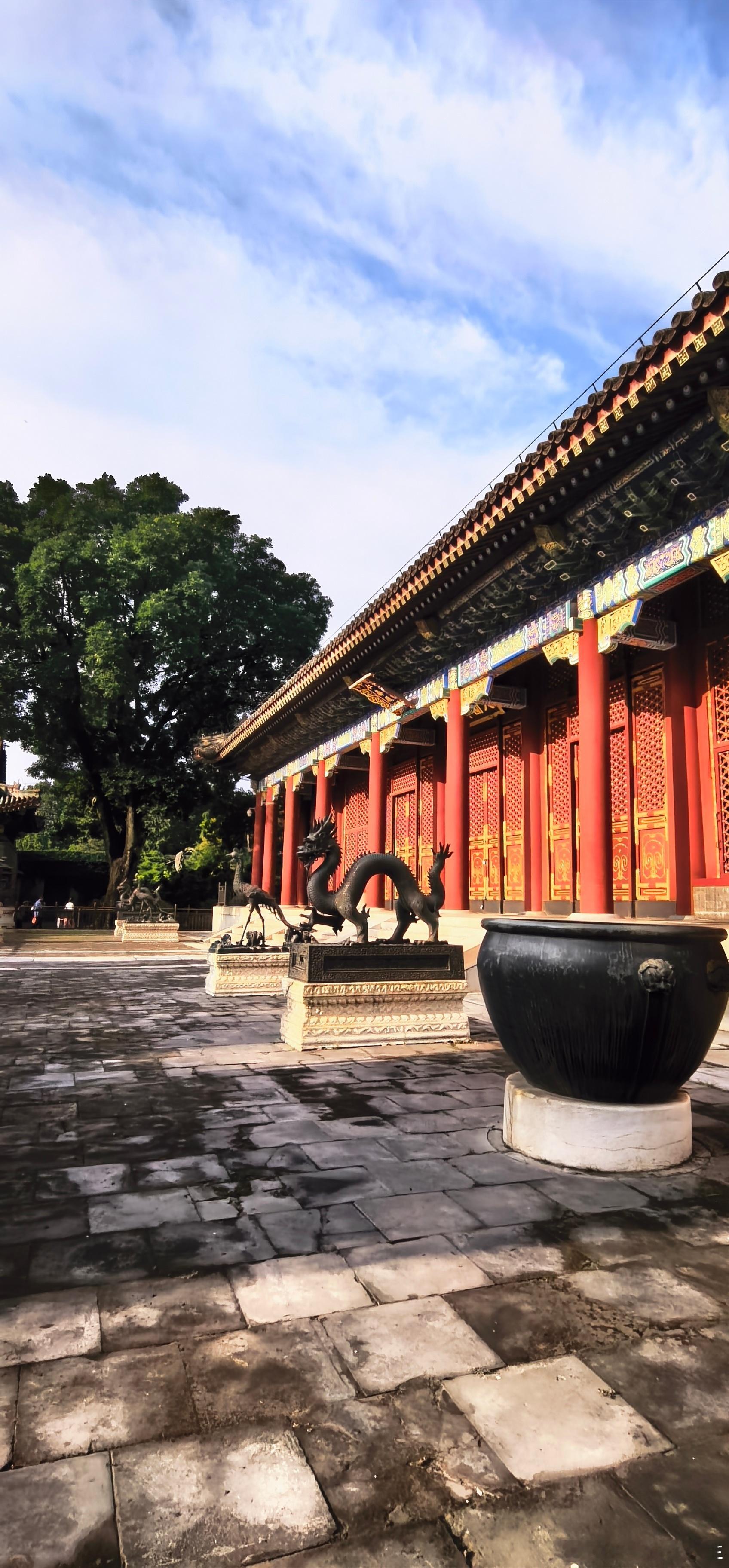 虞美人 ［五代十国］李煜春花秋月何时了？往事知多少。小楼昨夜又东风，故...