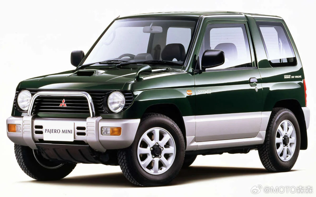 三菱帕杰罗车系将新增两款较小的车型
全新帕杰罗mini？
#大v聊车# ​