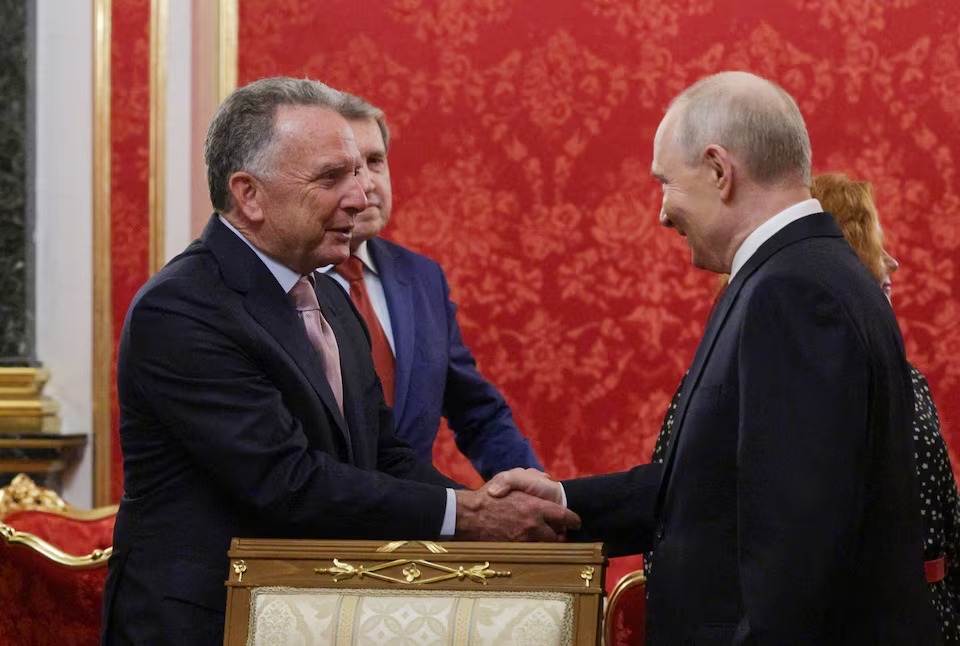 🇷🇺🇺🇸🇺🇦 克里姆林宫希望安排普京与美国特使史蒂夫·威特科夫的会晤，以了解与乌克兰和欧盟的谈判最新进展……

克里姆林宫发言人德米特里·佩斯科夫：

“威特科夫先生将能够向普京总统简要汇报他们与乌克兰人和欧洲人的接触情况，并继续在华盛顿和莫斯科之间就一系列非常重要的问题交换意见。”