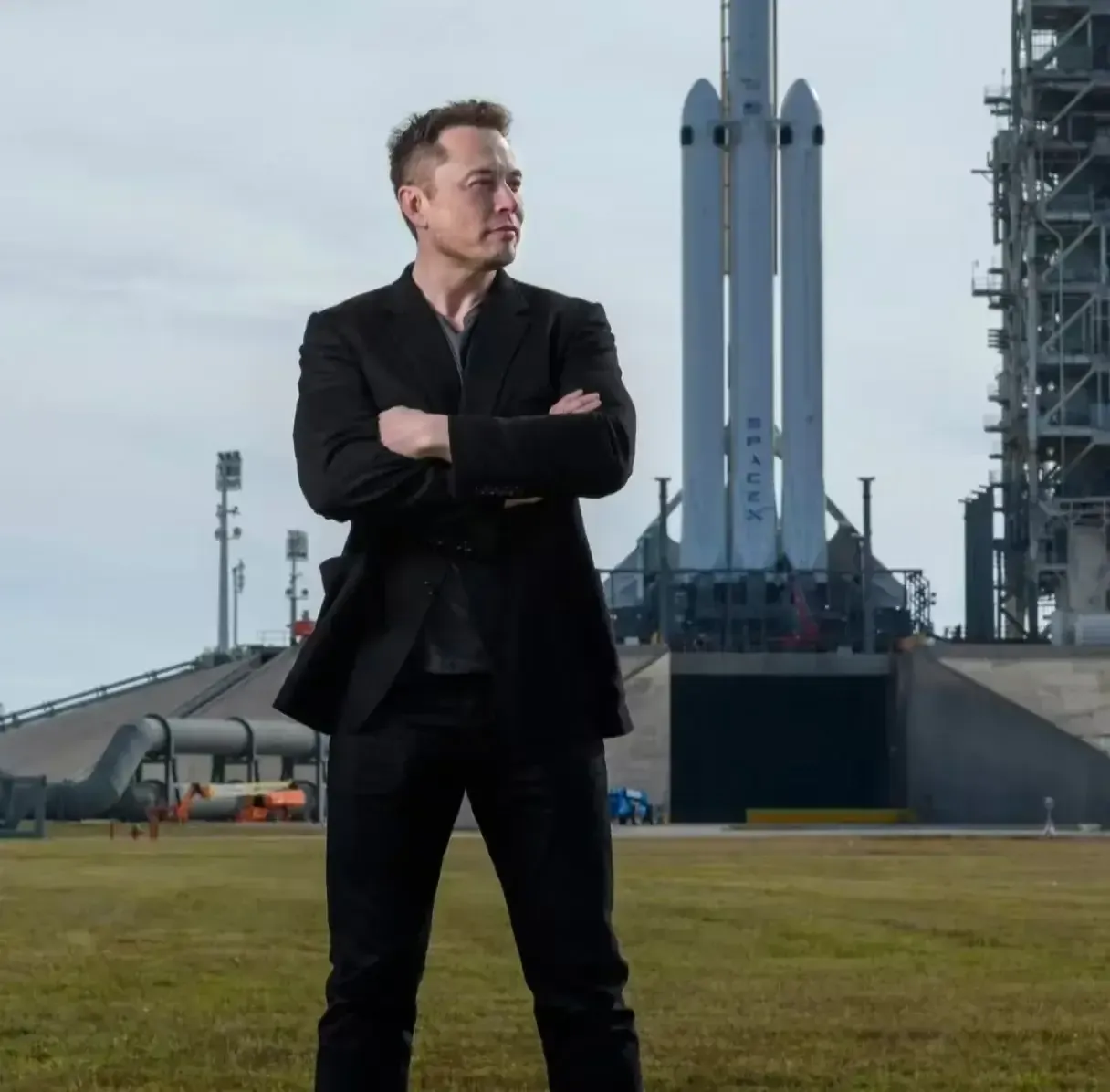马斯克说要给全美每个孩子发一股SpaceX股票

10月19日，马斯克在社交媒体