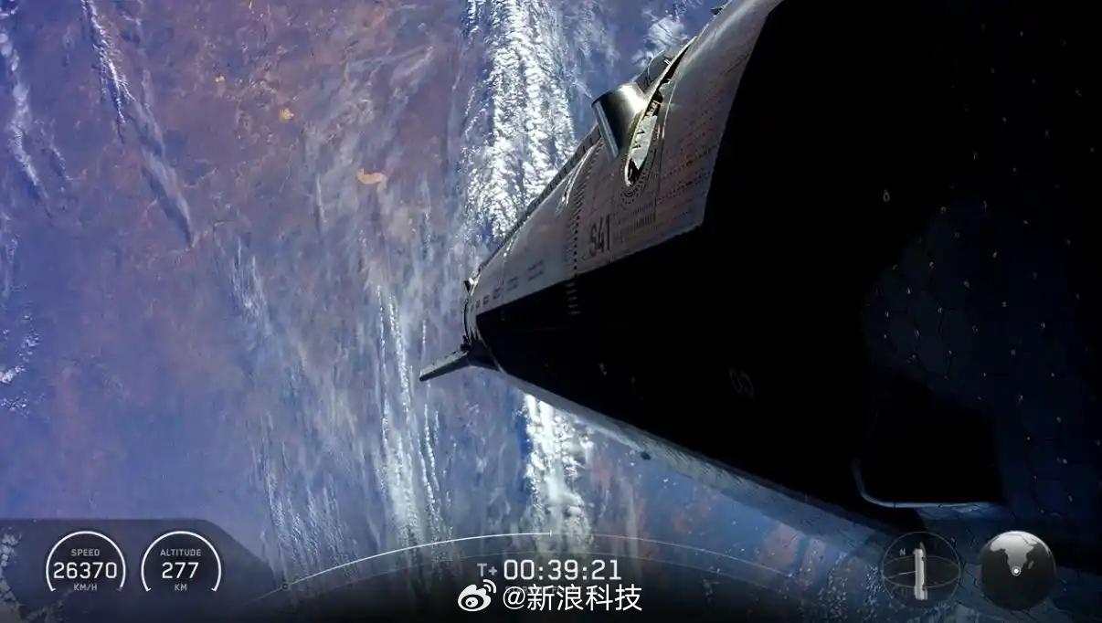 【#SpaceX星舰首次进入轨道# #SpaceX星舰14次试飞#】当地时间9月28日，美国太空探索技术公司（SpaceX）重型运载火箭“星舰”从得克萨斯州发射升空，实施第14次试飞。飞行过程中，一台发动机提前关闭，SpaceX团队重新评估后决定继续执行入轨任务。“星舰”随后完成入轨点火并首次进入地球轨道，计划绕地 ​