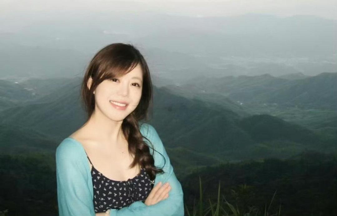 美嘉本人都会震惊的程度，比现在的李金铭还美嘉。 ​