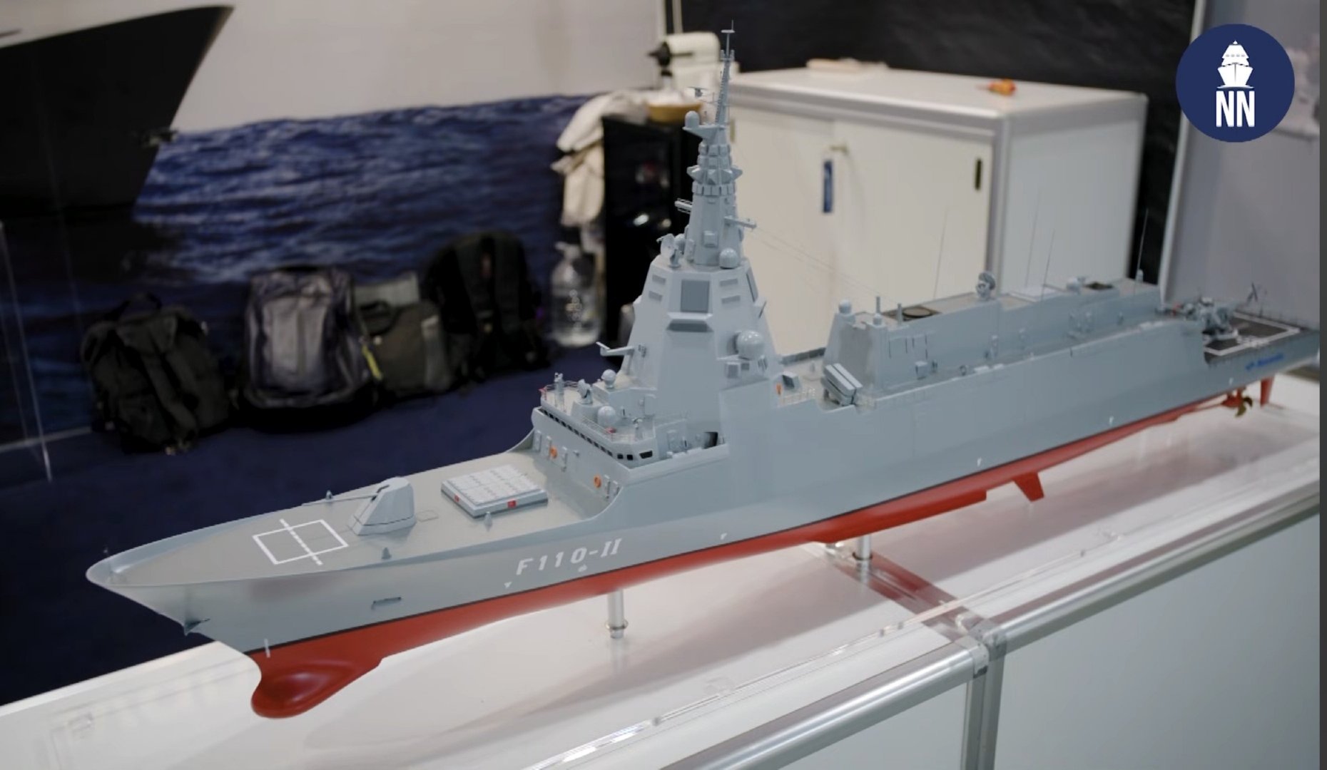西班牙Navantia公司推出的64垂发的F-110 Flight II导弹护卫舰，装备最新型的SPY-7有源相控阵雷达 [并不简单]

注意它的前身F-100以前还参加了美国星座级竞标，可惜被刷下来 [哈哈]

现在再看看他的后续改进型和星座级的命运对比，真是唏嘘啊 [阴险]

#烽火问鼎计划# ​