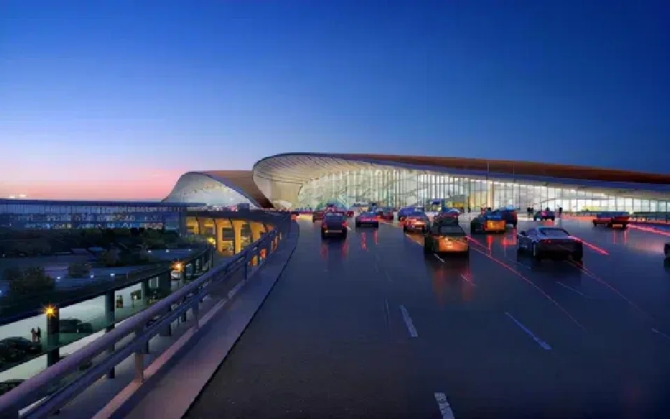 首都机场：再度巨亏！