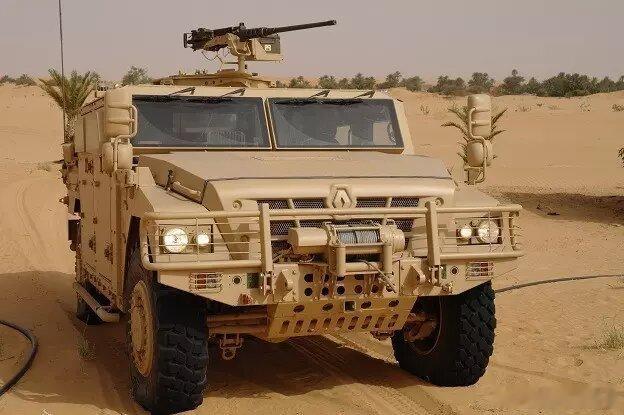法国 雷诺夏尔巴人（Renault Sherpa，现Arquus Sherpa）4×4轻型装甲战术车 ​