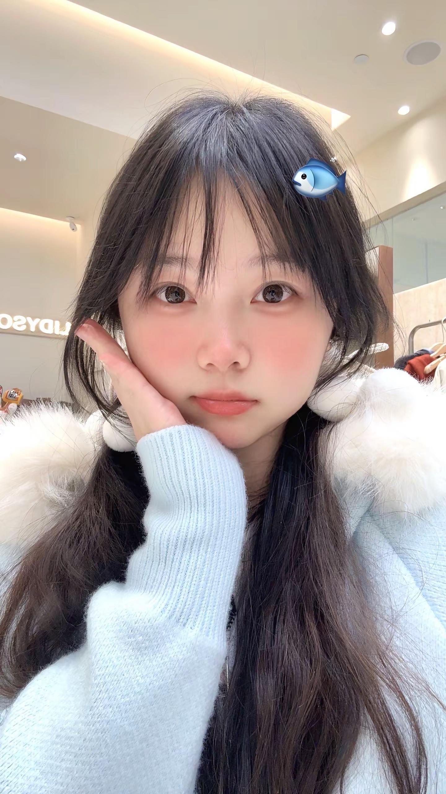 我的性格十分恶劣但胜在脸实在太乖