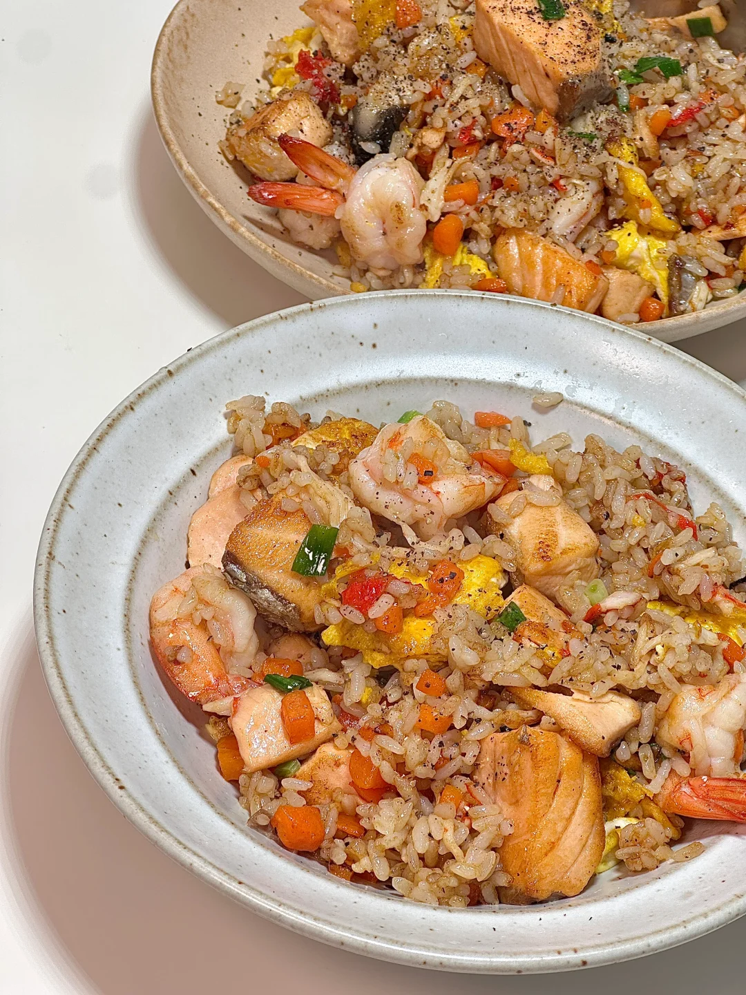 三文鱼炒饭🍣好好吃的漂亮饭～