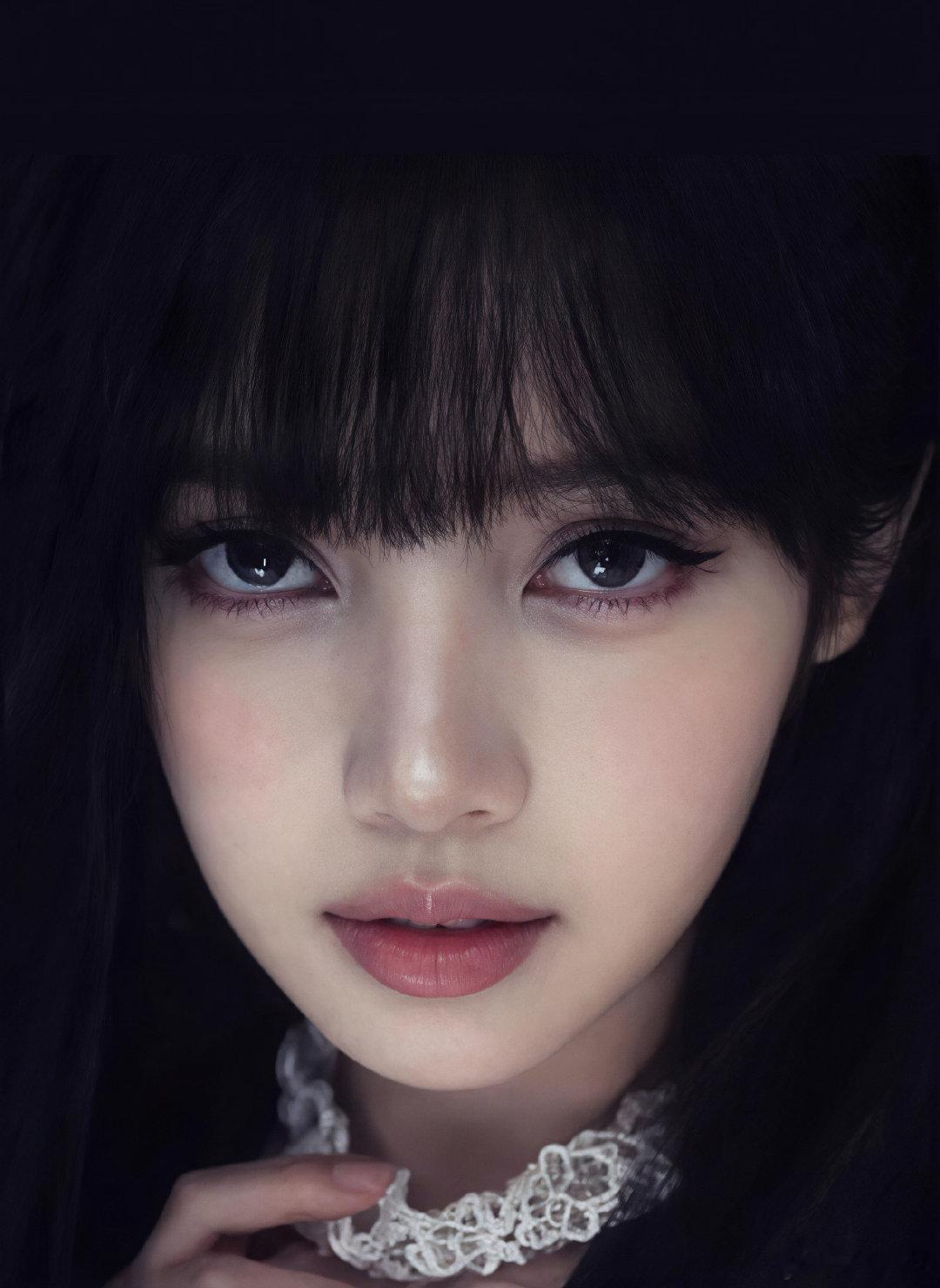 Lisa曝BLACKPINK时期曾隐藏恋爱

当年在团的时候，面对漫天fei 闻，闭口不提，不承认也不否认；等到自己单飞，有了纪录片这个平台，才娓娓道来当年的秘密恋情。 ​