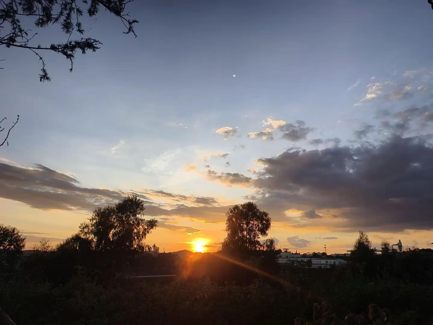 人永远需要两种能力 好好说话和情绪稳定