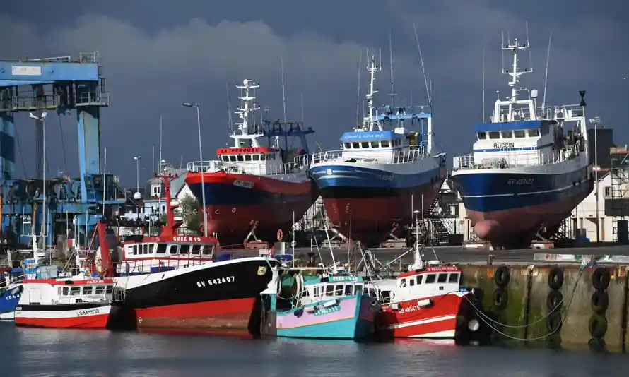 外媒: 漁業糾紛升級, 法國威脅切斷英國澤西島電力-圖2