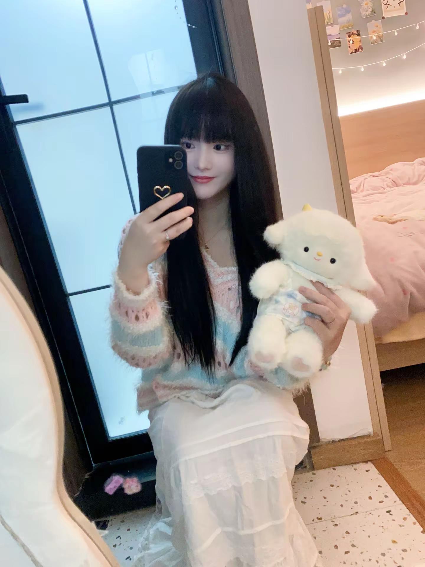 <p>甜美温柔风穿搭 <!--{img:0}--><!--{img:1...