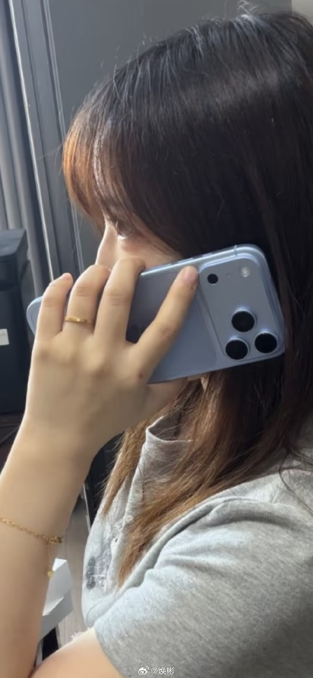 体制内的有钱人也喜欢用最新款iPhone！#iPhone18Pro卖不动了# ​