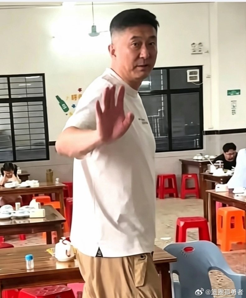粤BA激战还未落幕，省运会开幕式尚未开启，篮球赛事已经率先在茂名电白打...