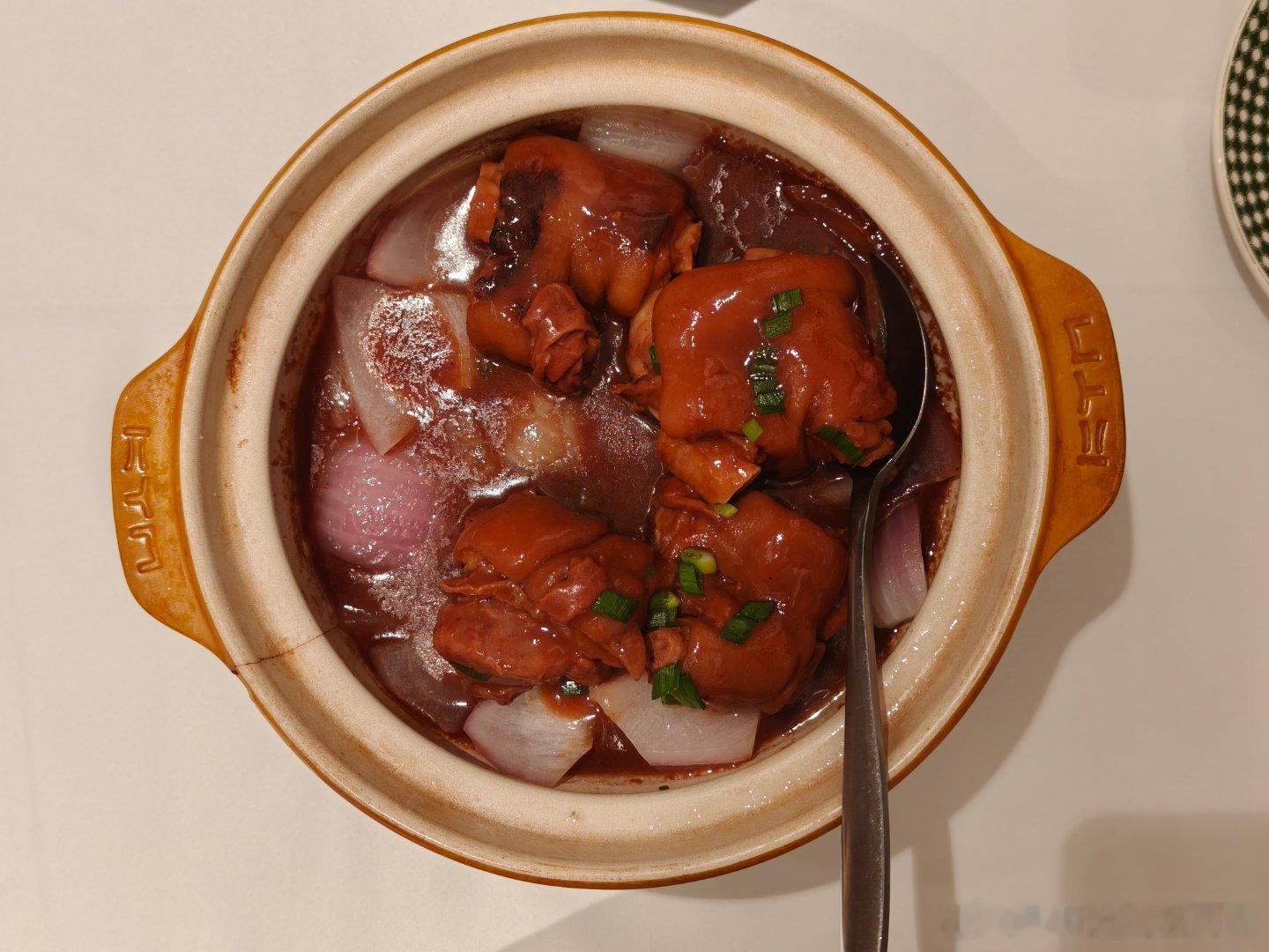 惠愛飯店 沿江路總店👇 幾十年沒來這家老店吃飯了 趁著又和舊同事敘舊...