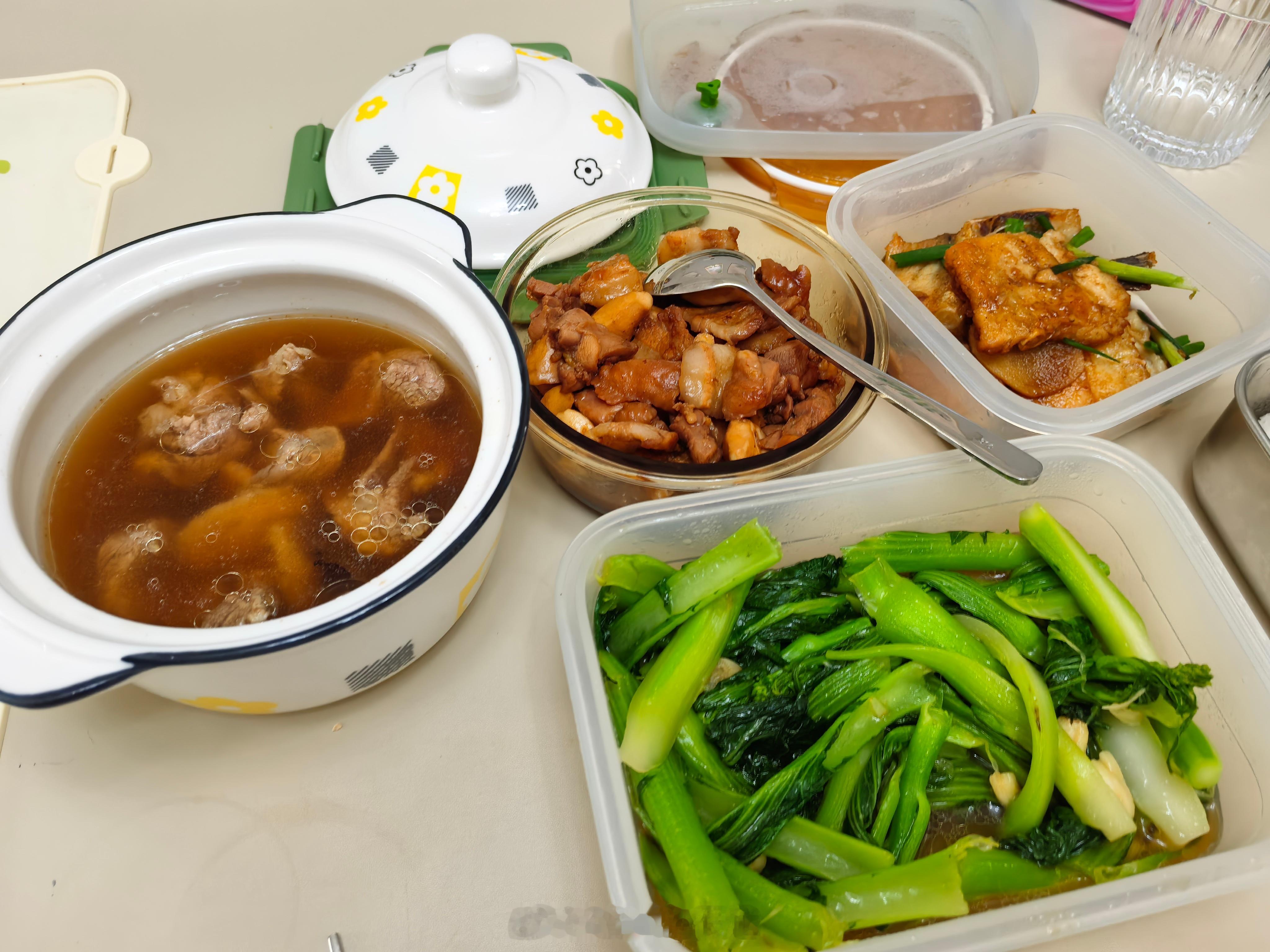 因祸得福这几天过上饭来张口的日子了[干饭人] ​​​
