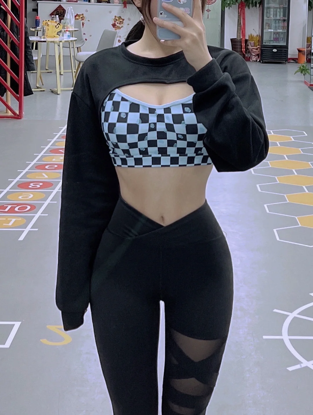 姐妹听我一句：“腰臀比”精髓还真不在练腰！