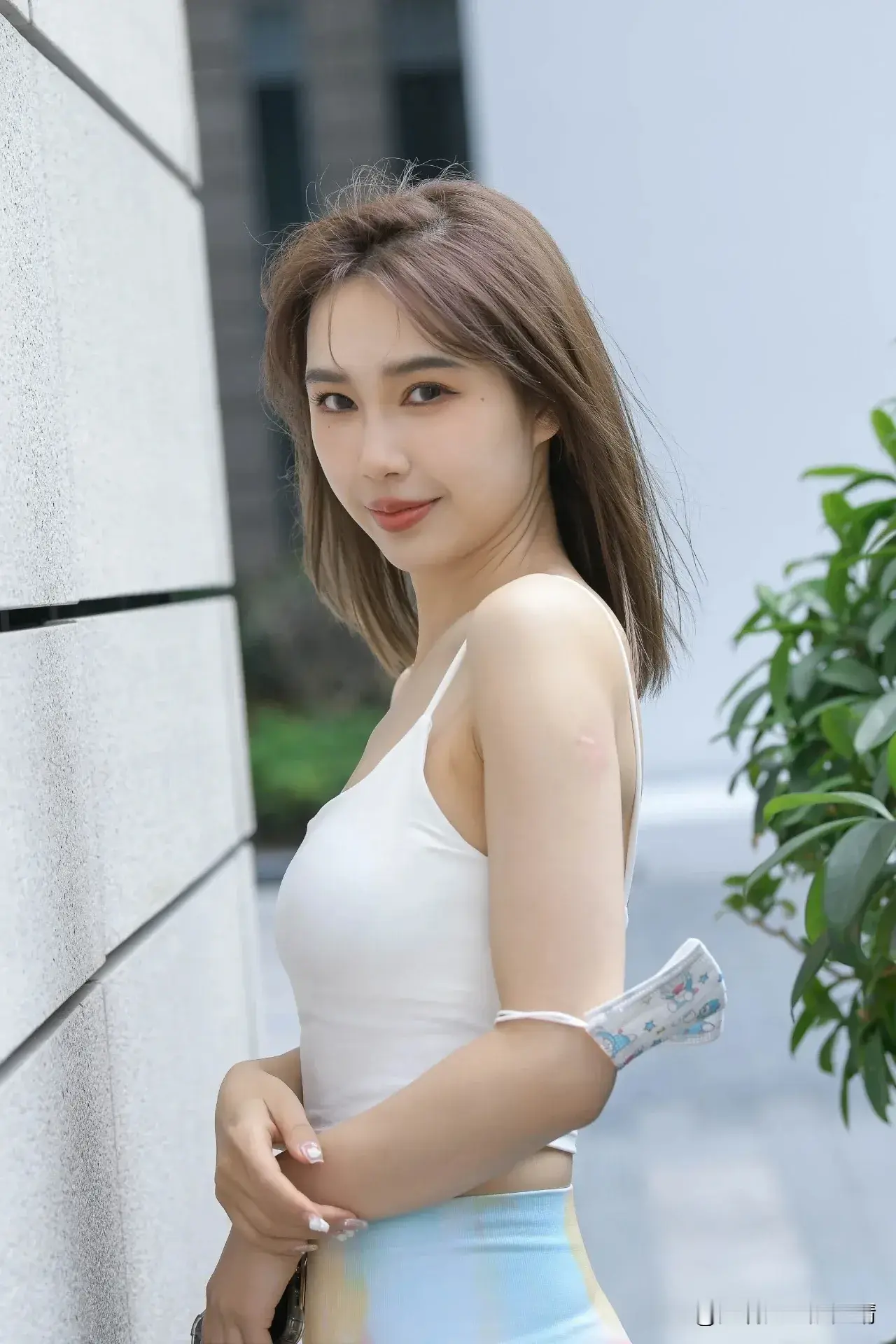 都市丽影：粉色瑜伽裤小姐姐温柔可人 年轻人需要指点，但不需要指指点点